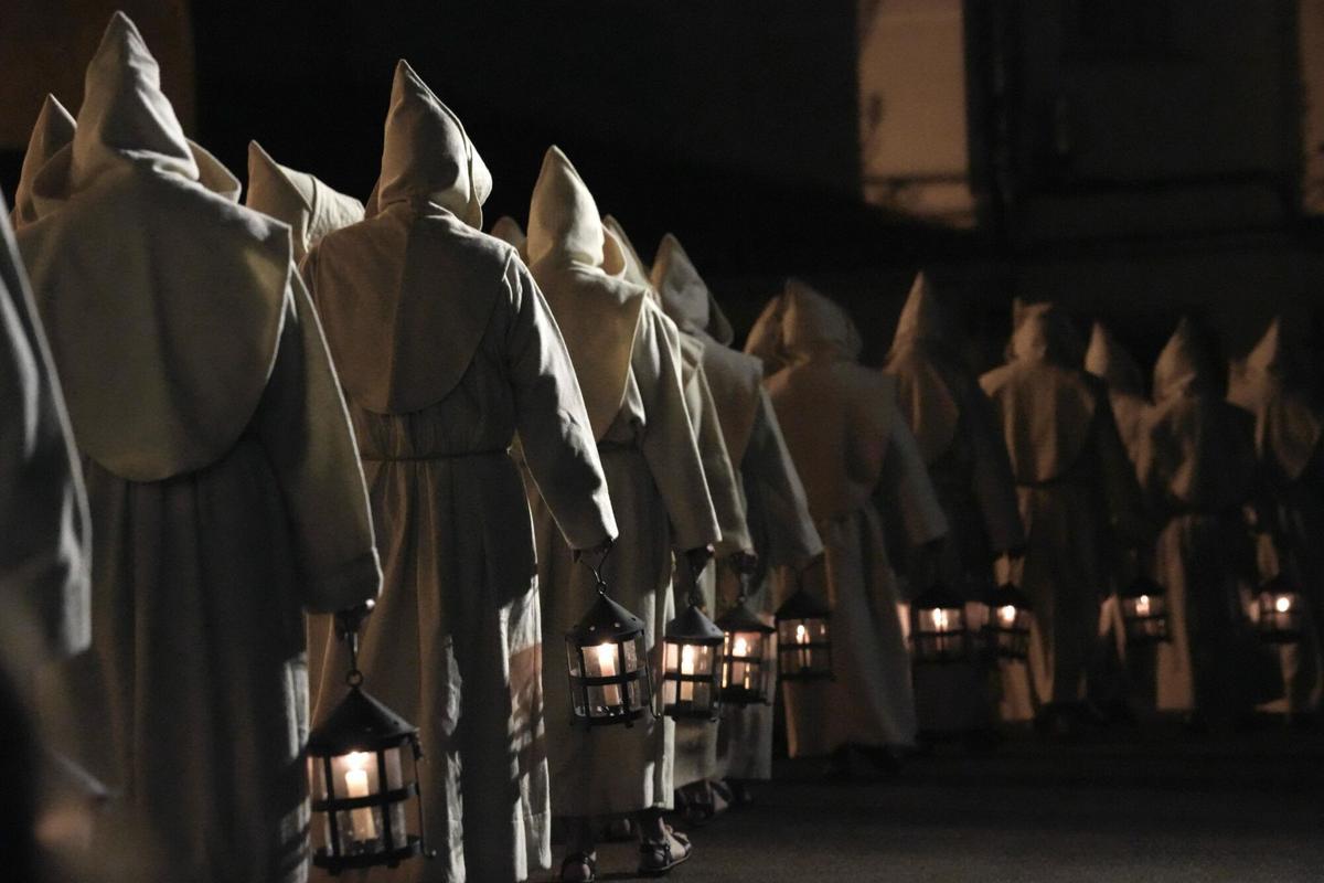 La procesión del Espíritu Santo, ayer en su salida