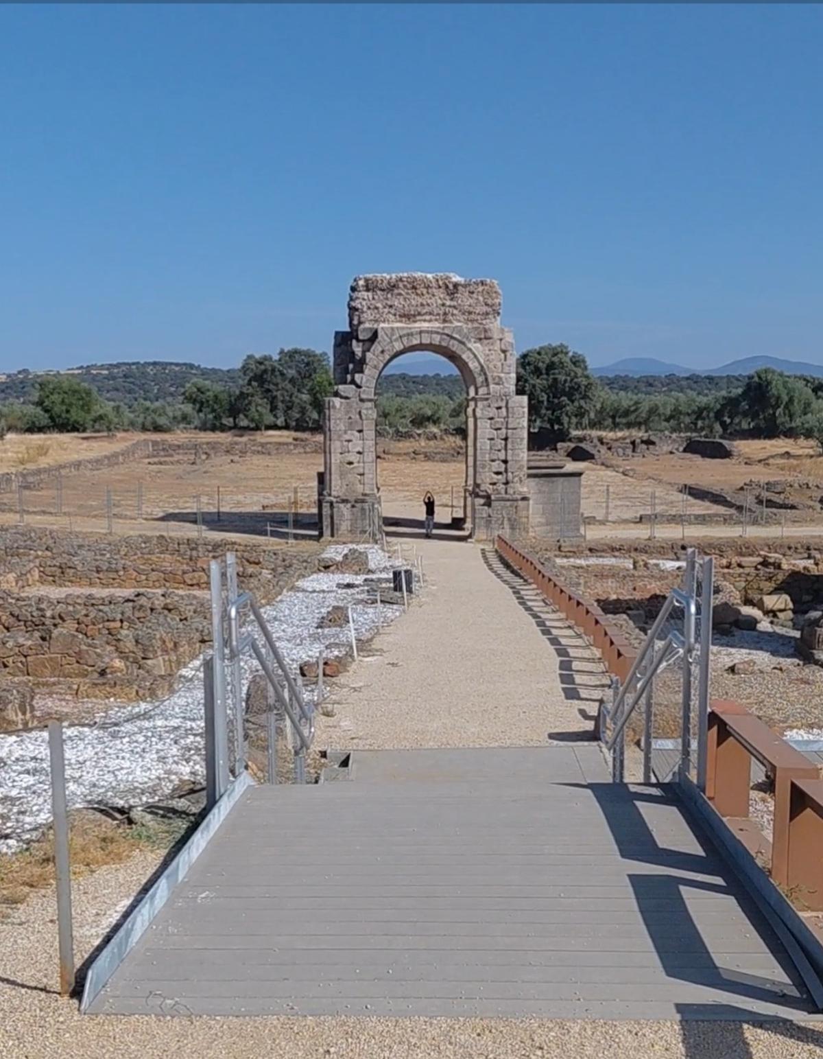 Fotogalería | Cáparra estrena una nueva etapa con un centro de visitantes más accesible y mejoras en el yacimiento