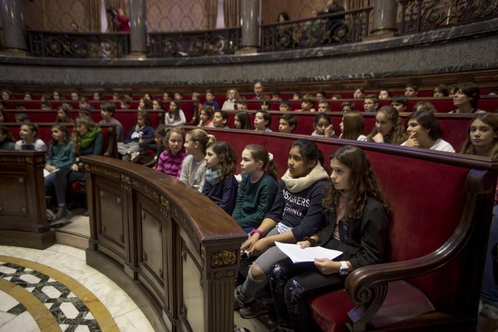 Pleno infantil en el Ayuntamiento de València