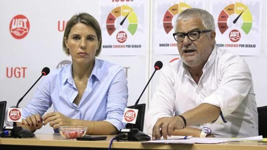 Isabel Araque i Gonzalo Pino, en la presentació de la campanya «Posa&#039;t a mil».