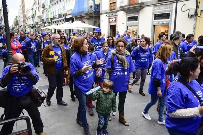 Marcha azul para celebrar el Dia Mundial de ...