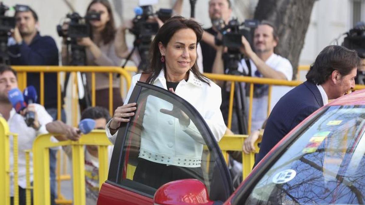 Isabel Pardo de Vera busca trabajo a través de la red social profesional Linkedin