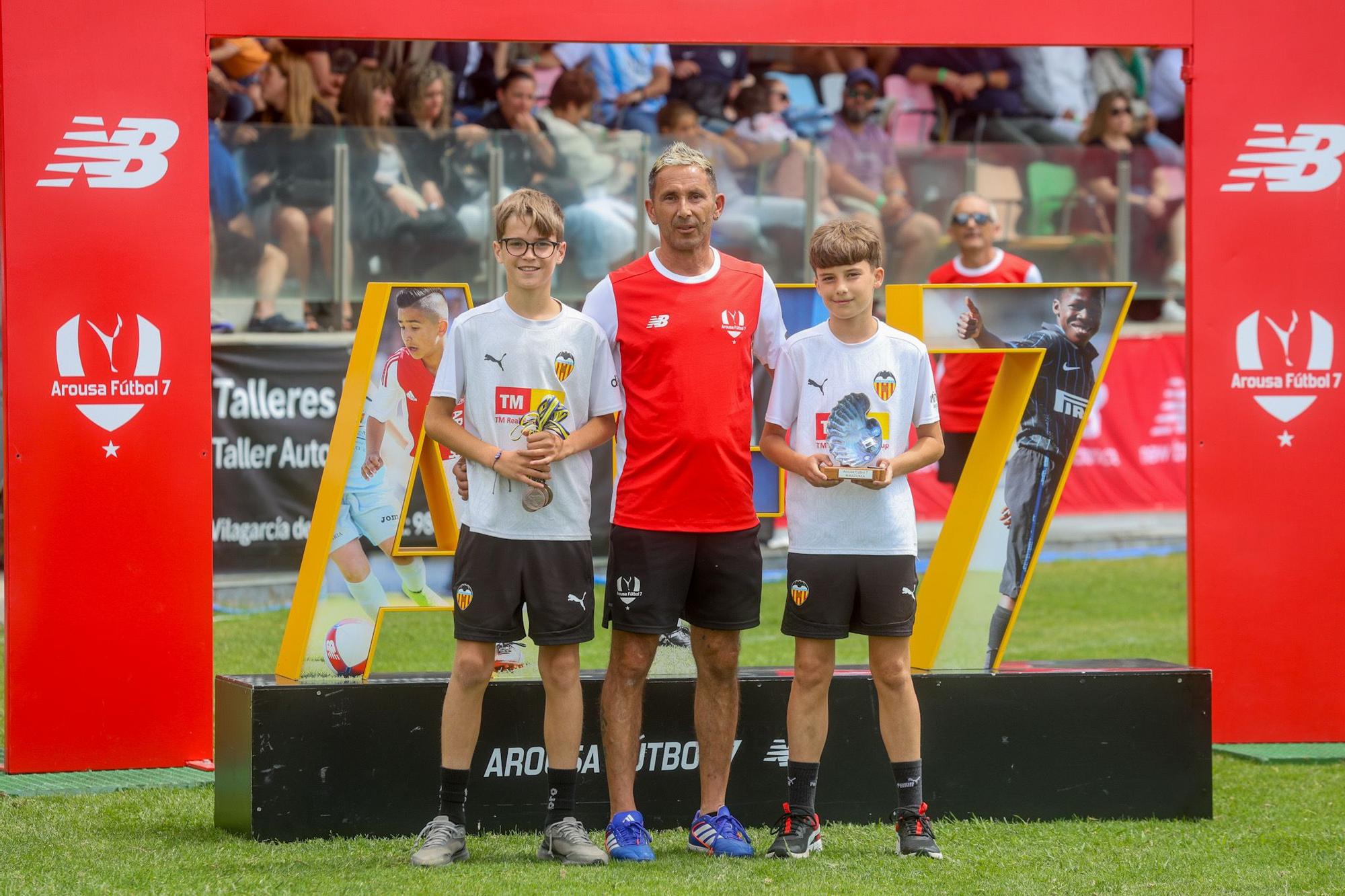El Porto se lleva el primer título de Arousa Fútbol 7 a Portugal
