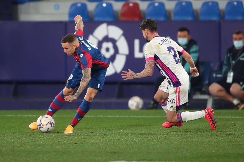 Levante - Real Valladolid, en imágenes