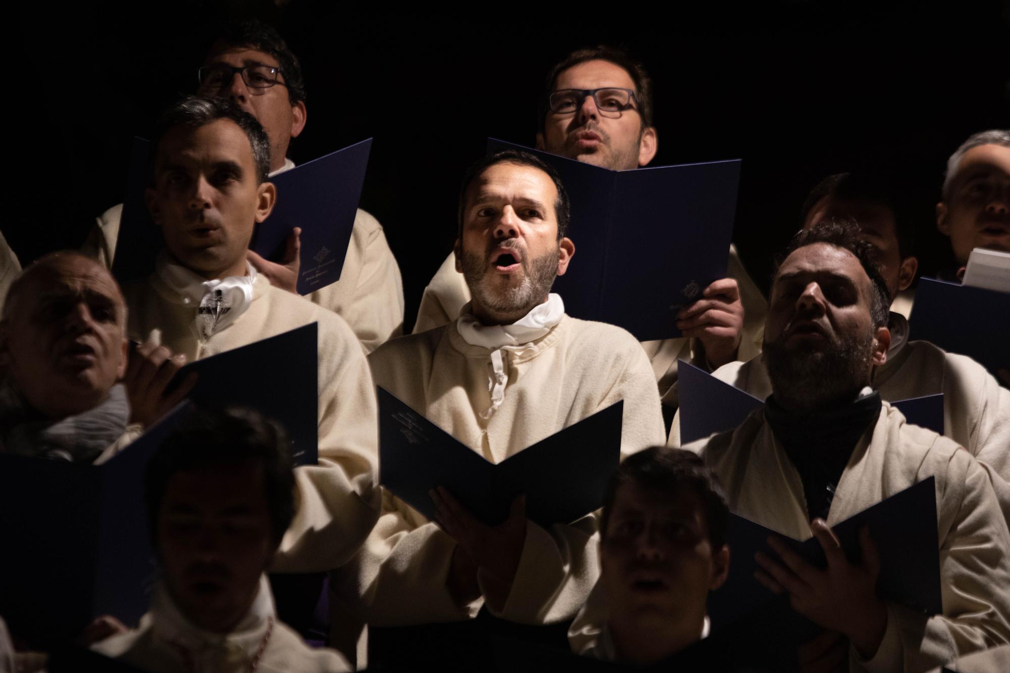 GALERIA | La procesión de Jesús Yacente en imágenes