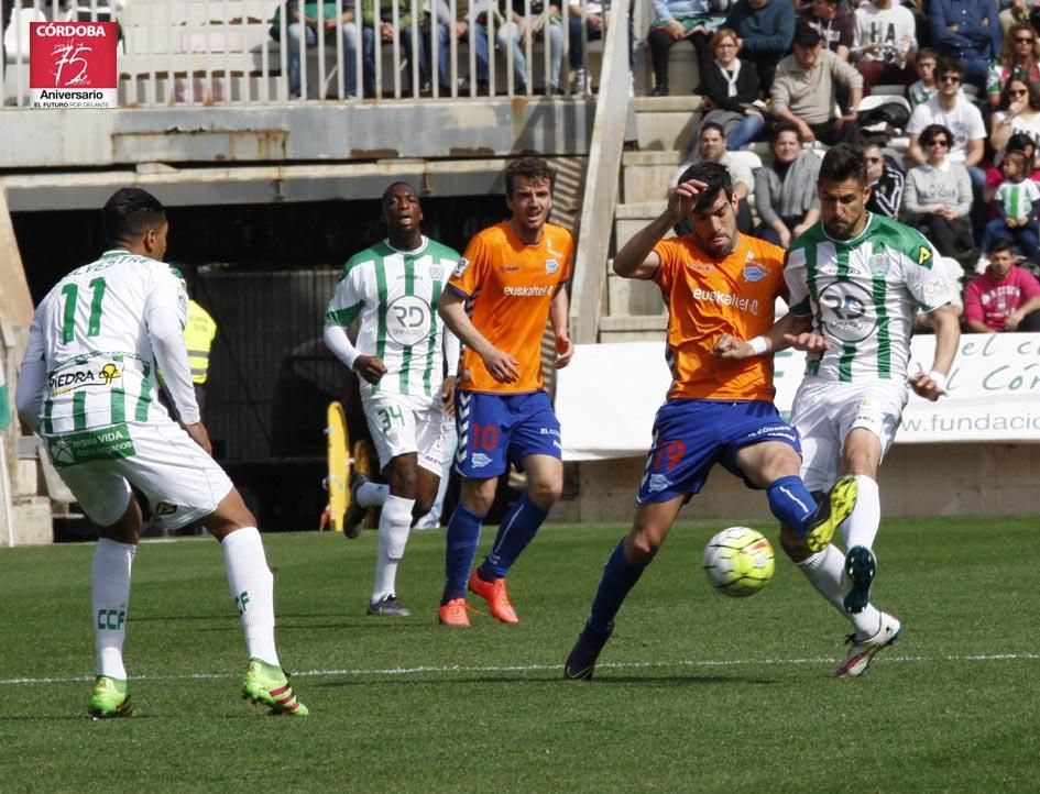 Córdoba - Alavés, en imágenes