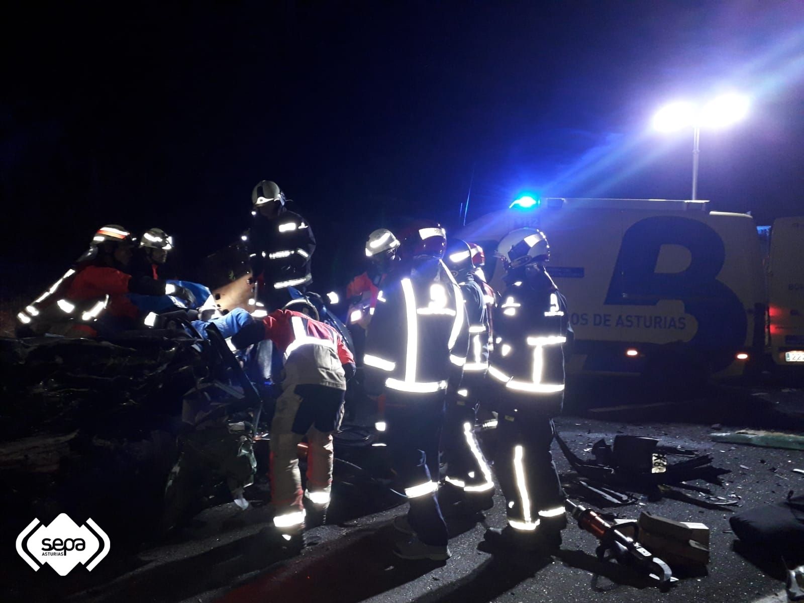 EN IMÁGENES: Así fue el accidente con unn fallecido y varios heridos en Ribera de Arriba