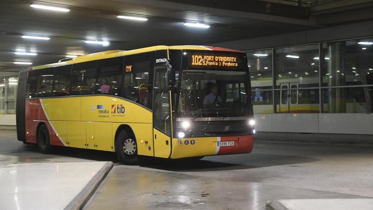 Cierran los baños de conductores del TIB en la Intermodal por incivismo