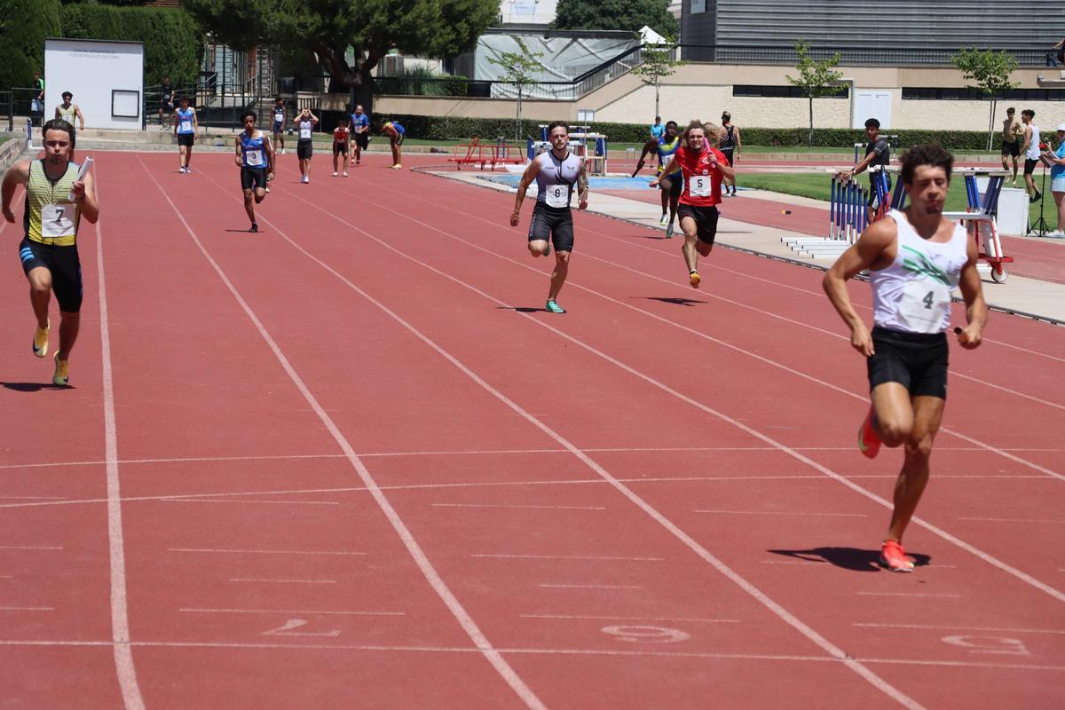 Imagen de los 4X100 masculinos