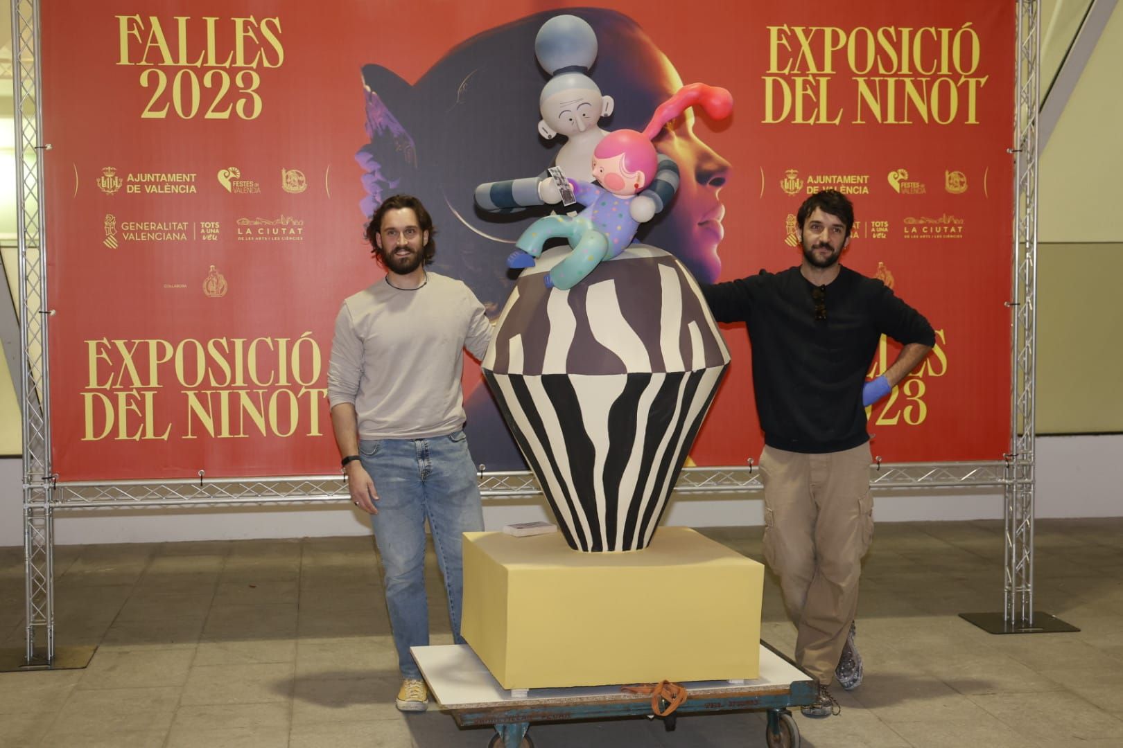 Fallas 2023 | Entrega de Ninots a la Exposición (sesión lunes por la tarde)