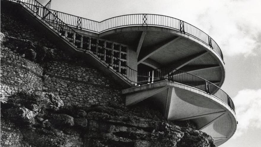 El Balcón de Europa, fotografiado por Robert Holder