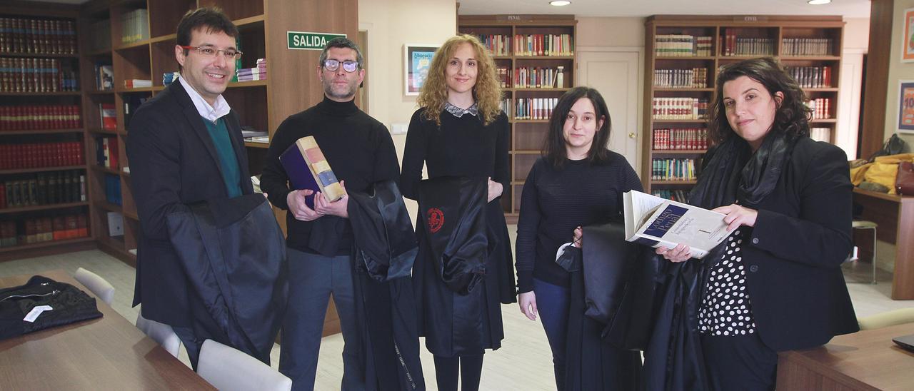 Integrantes de la agrupación de abogacía joven de Ourense.