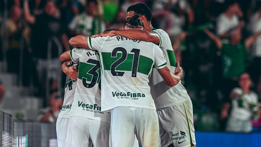 ¿Cuáles son los dorsales del Elche para la temporada 2025-2026?