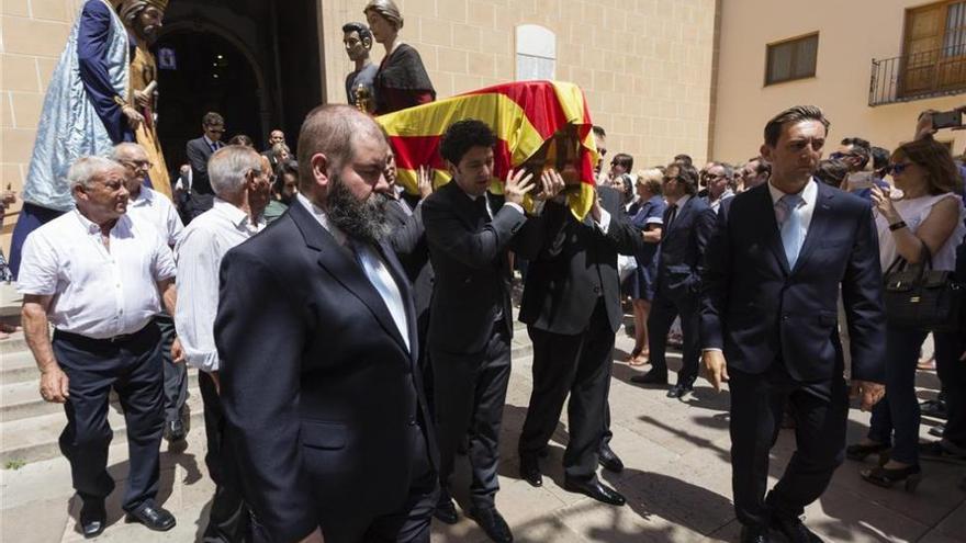 &#039;Marxa de la Ciutat&#039; y &#039;Muixeranga&#039; en el homenaje póstumo a Pasqual Batalla