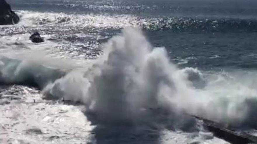 Un cop de mar deixa dos morts i dos desapareguts a Tenerife