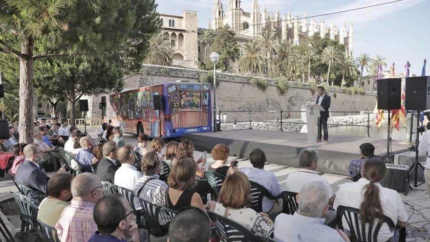 Cien años del transporte público de la ciudad