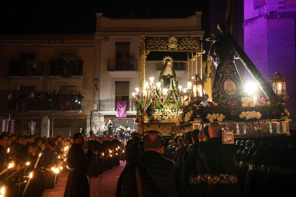 Así ha sido en Sagunt la procesión del Encuentro tras la polémica sobre el veto a las mujeres
