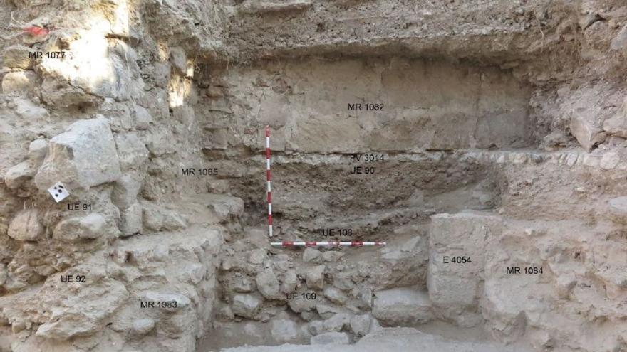 Arqueología en Ibiza: en busca de la primera muralla de Dalt Vila