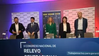 Yolanda Díaz sitúa la solución a la falta de relevo generacional como reto urgente