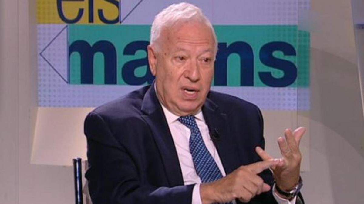 El garrafal lapsus de Margallo en TV3 que afecta de severamente a Ayuso y Feijóo