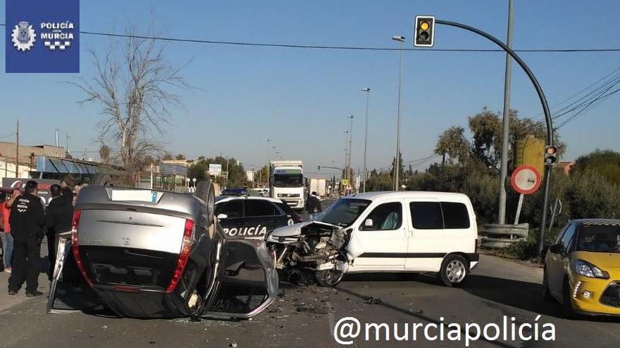 Los vehículos accidentados en Sangonera la Seca.