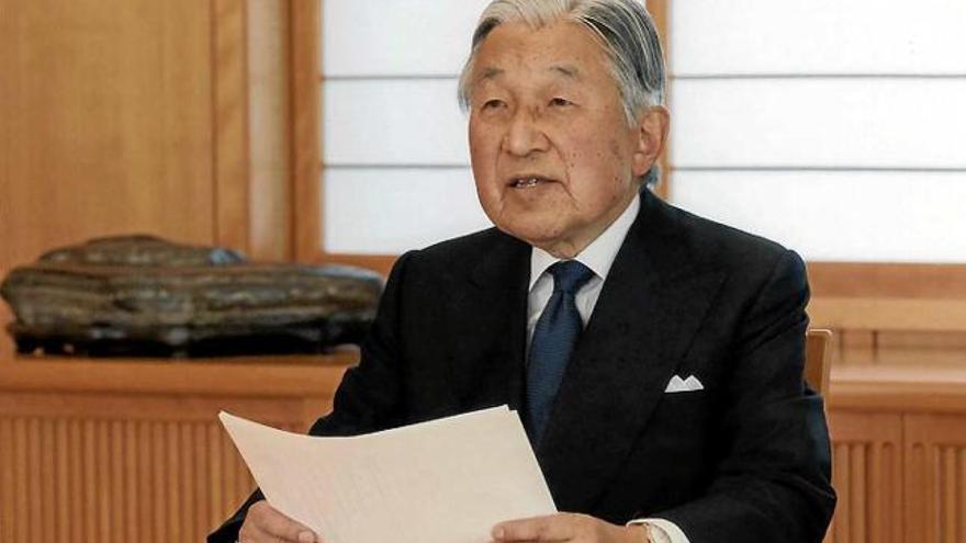 L&#039;emperador del Japó anuncia per TV a tots els súbdits el seu desig d&#039;abdicar