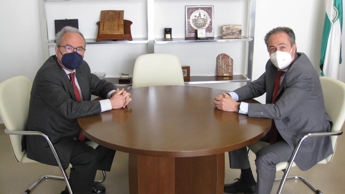 Reunión entre Antonio Díaz y Ángel Pimentel.