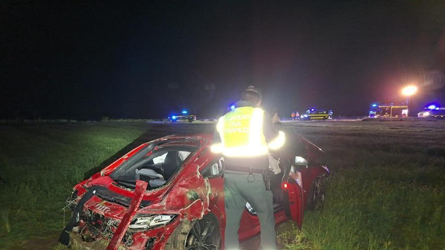 Muere un conductor de 27 años en una salida de vía en Sandiás