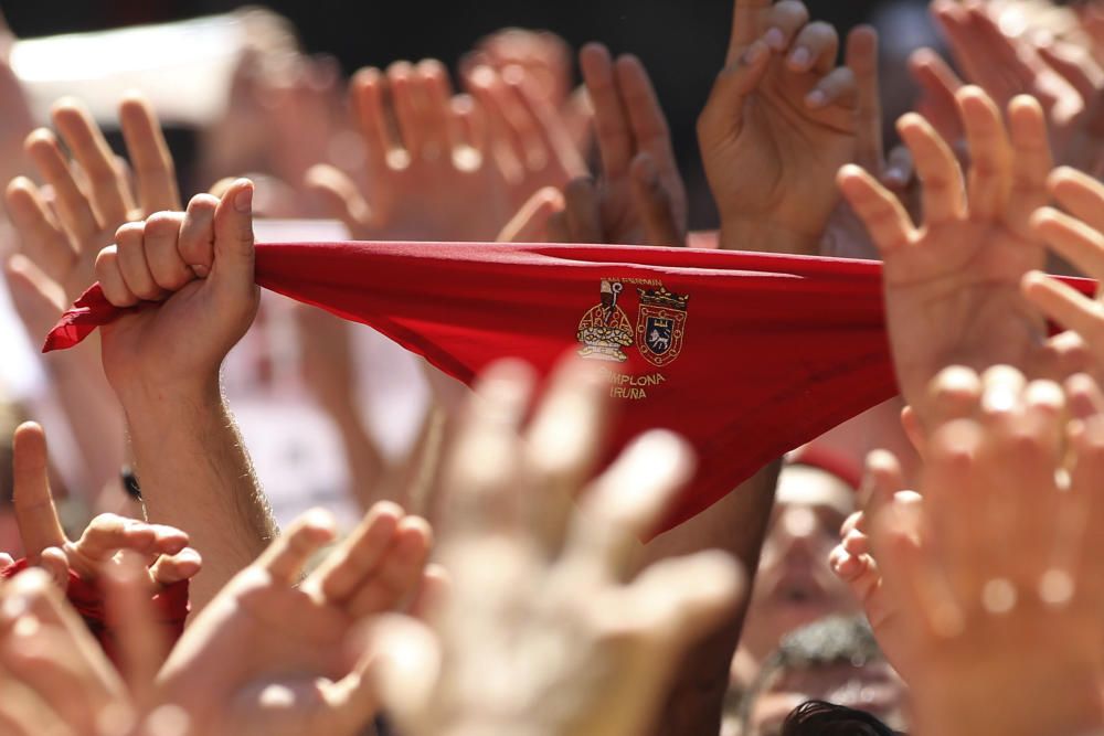 Pamplona celebra el `txupinazo'