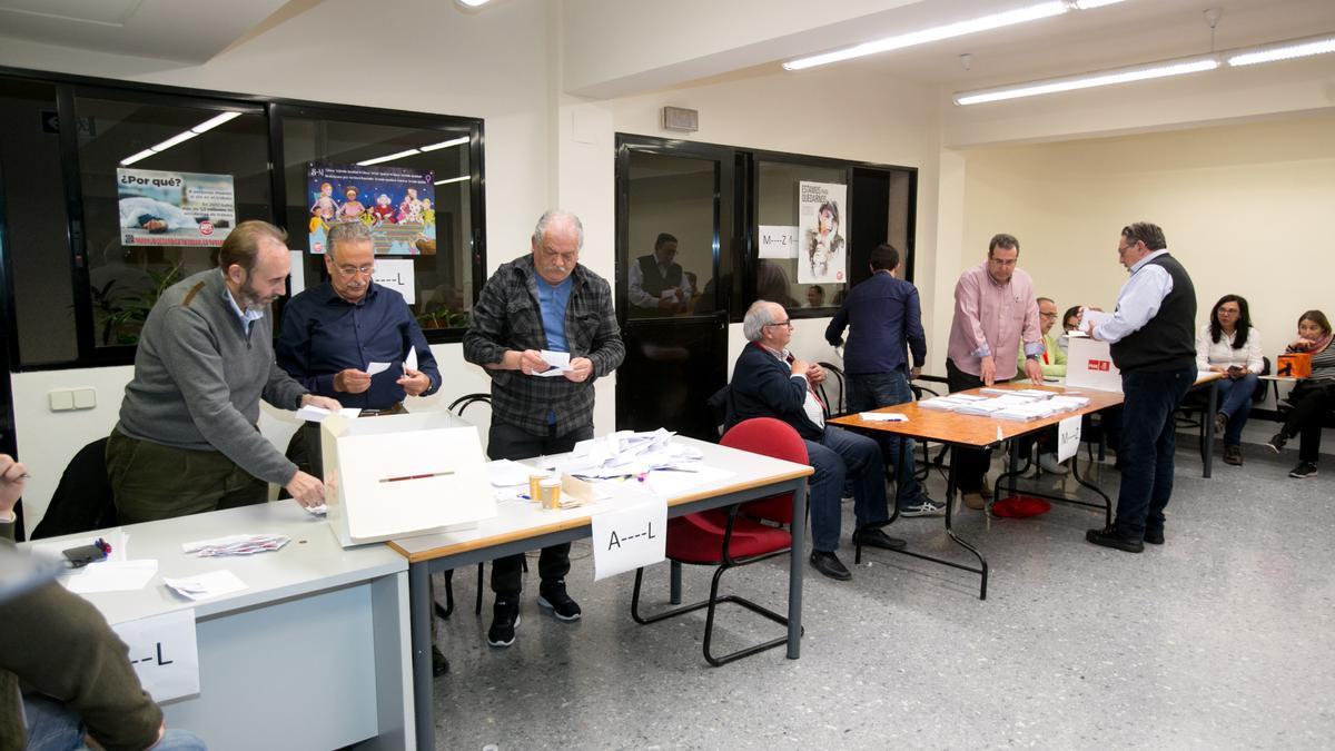 Votación en las anteriores primarias celebradas por el PSOE en Alicante