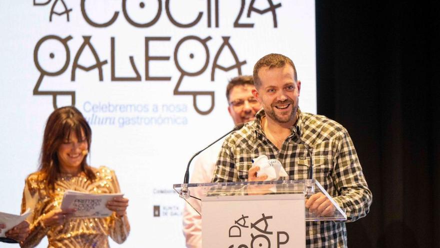 Diego López (La Molinera) tras recibir su galardón.