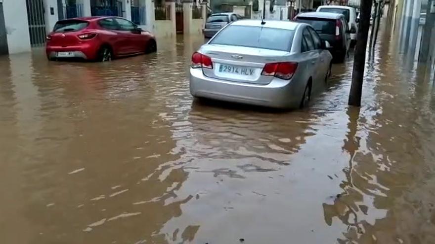 Calles inundadas y cortadas en Burriana por las lluvias