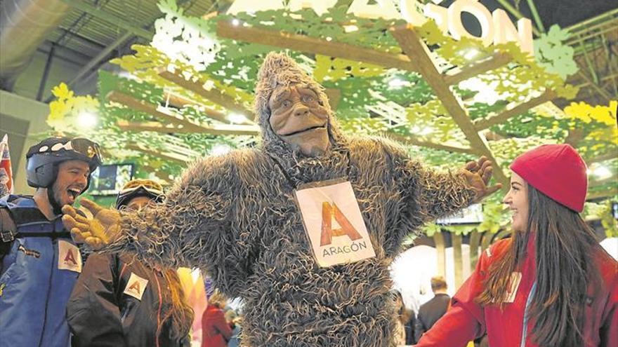 Un árbol representa en Fitur el turismo natural de Aragón