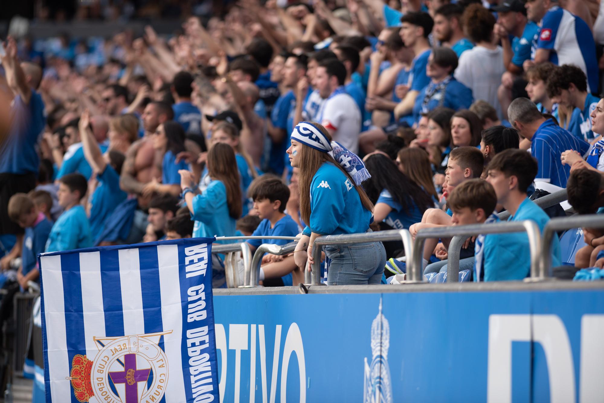 A Coruña marca en Riazor la mejor entrada en la historia de Primera RFEF con 28.828 espectadores