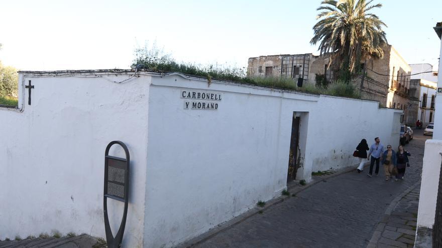 El hotel de cuatro estrellas de Carbonell y Morand continúa adelante con la solicitud de la licencia