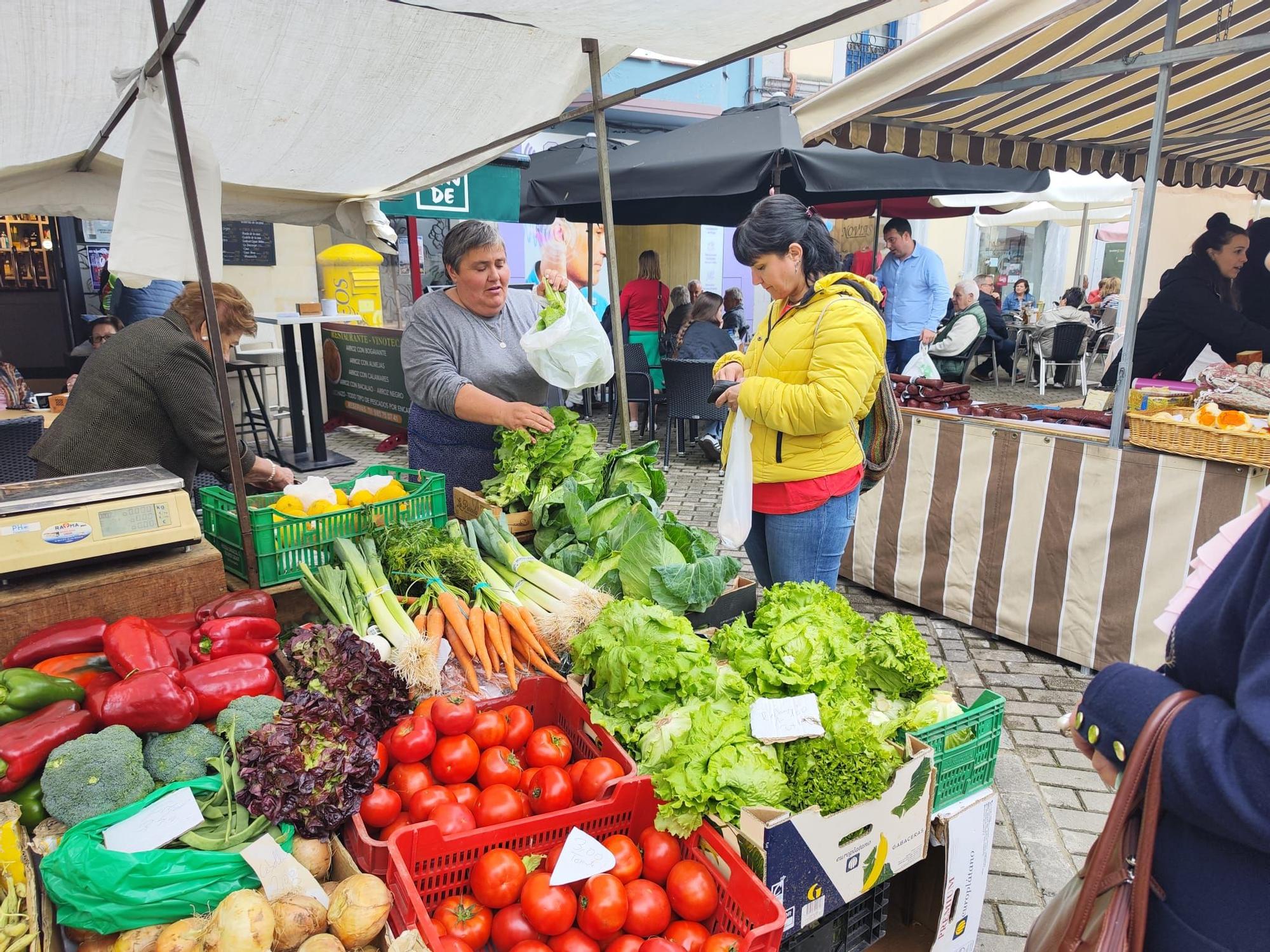 El Mercado Tradicional de Grado celebra su "Moscón de Oro": "Por esta cita nos conocen en toda Asturias"