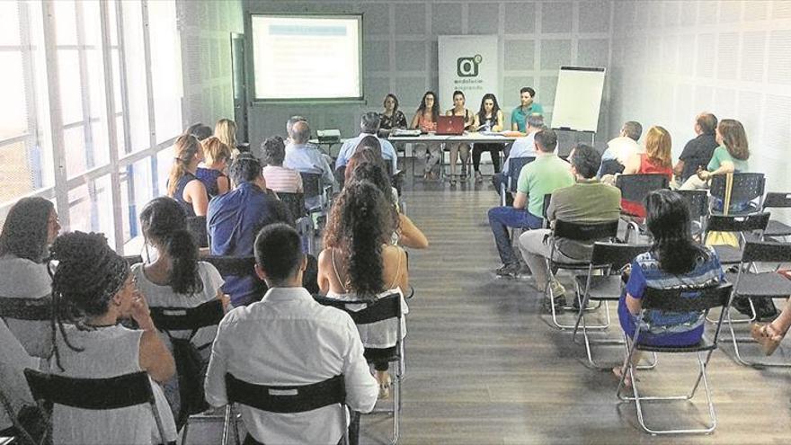 Los centros de emprendimiento han puesto en marcha 1.274 empresas