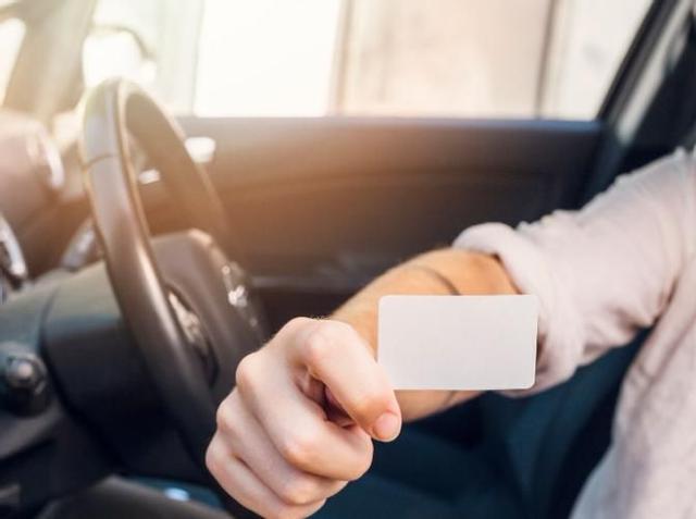 I què posa al teu carnet de conduir?