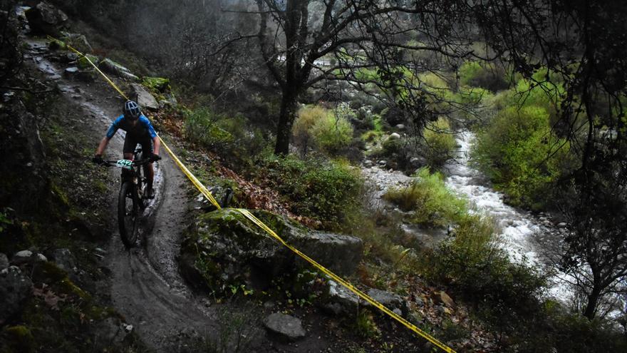 El Kazajoz inicia la Copa de España XCO en Candeleda