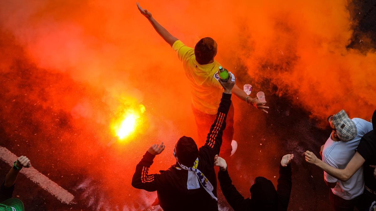 Aficionados de la UD, en la previa del derbi de 2015.