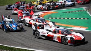 Toyota sigue dominando en el WEC