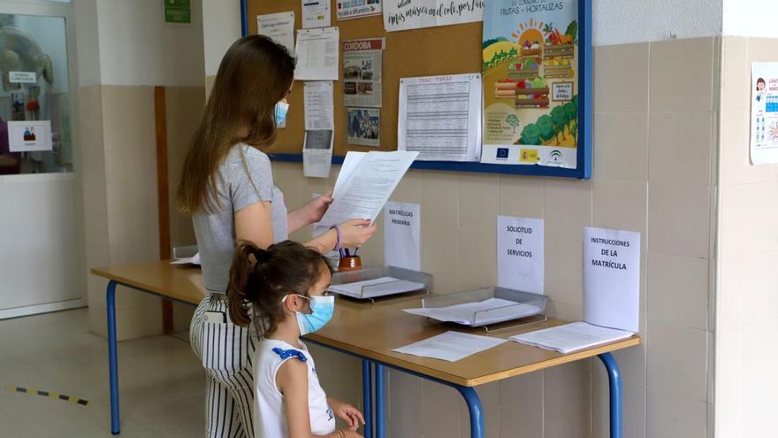 CSIF llama a las familias que quieran conciliar a matricular a sus hijos en la escuela pública