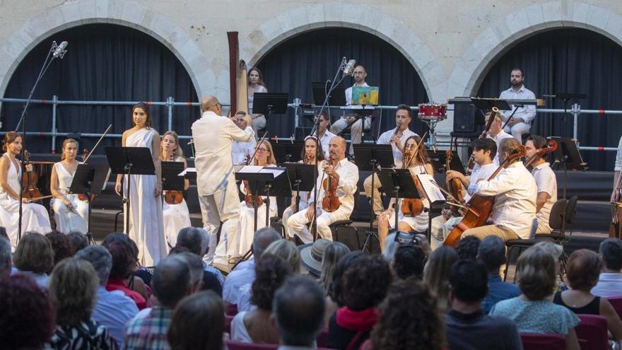 La música llena el Castillo de Bellver de Palma para clamar por la paz en Ucrania