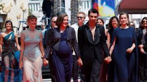 CANNES (Francia), 21/05/2025.- (I-D) Llucia García, la directora Carla Simon, Mitch y Maria Zamora asisten al estreno de Romería durante el 78º Festival de Cine de Cannes, en Cannes, Francia, el 21 de mayo de 2025. El festival de cine se celebra del 13 al 24 de mayo de 2025. (Cine, Francia) EFE/EPA/GUILLAUME HORCAJUELO
