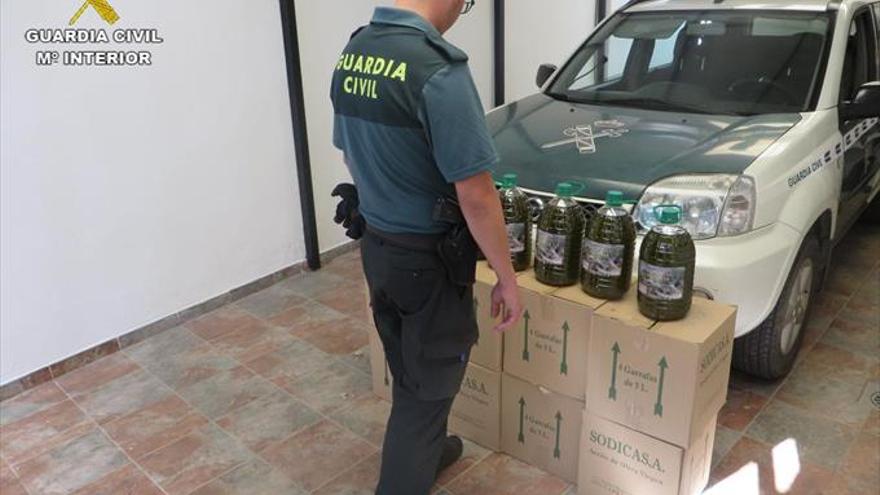 La Guardia Civil recupera 160 litros de aceite de oliva sustraídos