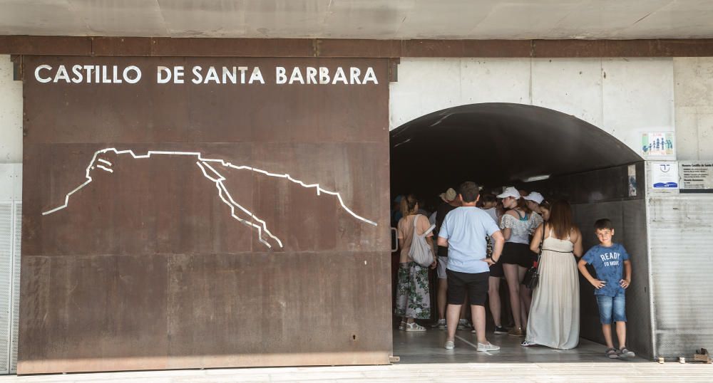 El ascensor del Castillo de Santa Bárbara y su undécima avería.
