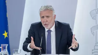 El Gobierno aprueba el decreto pactado con Junts para el reparto de menores migrantes desde Canarias