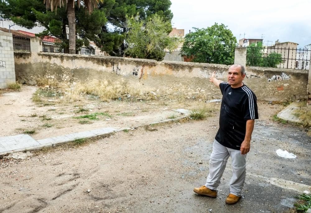 Historia de un barrio decadente en Elda