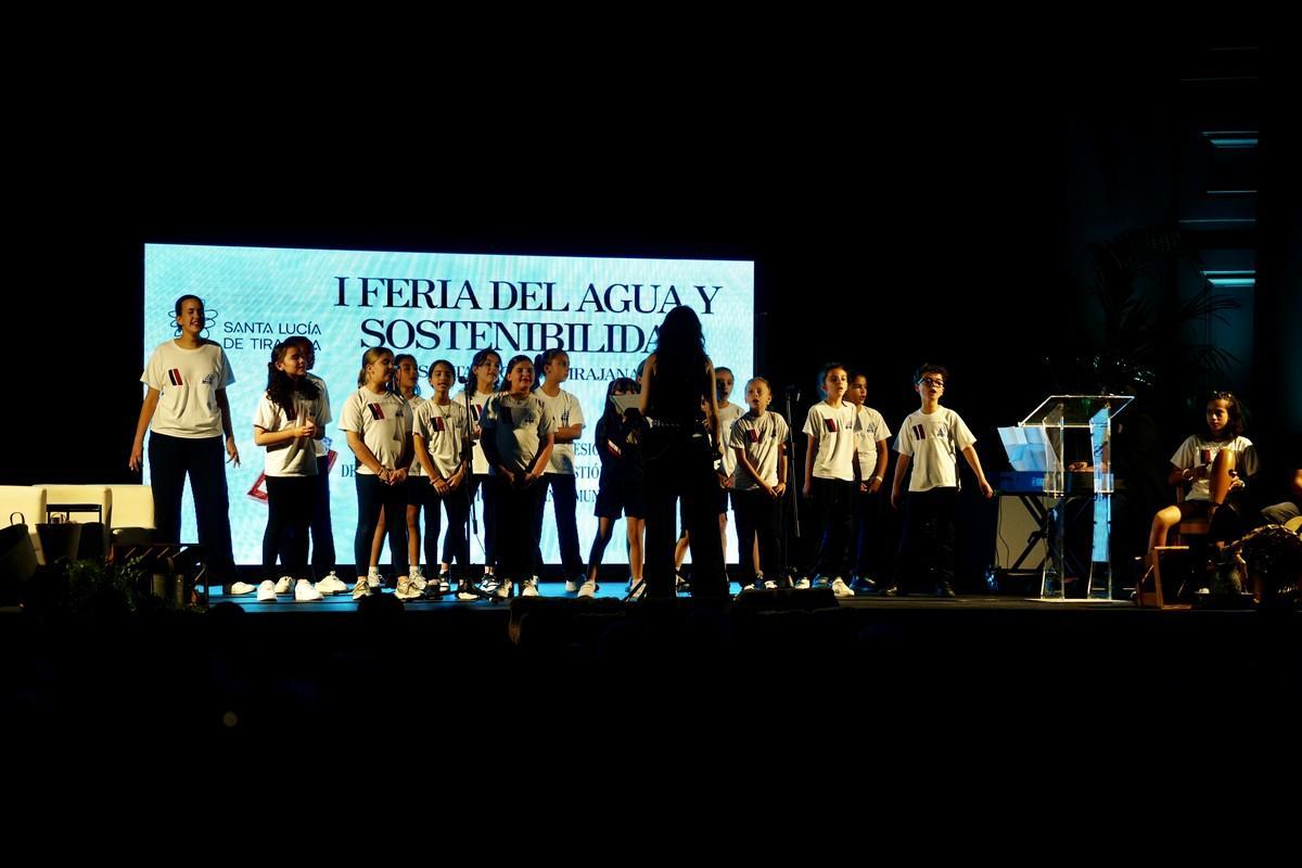 Distinciones a profesionales destacados por su labor en la gestión del agua de Santa Lucía Distinciones a profesionales destacados por su labor en la gestión del agua de Santa Lucía
