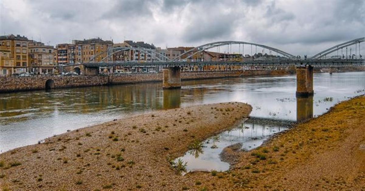 L’Ebre al seu pasper Tortosa, el març de l’any passat. L’Ebre al seu pasper Tortosa, el març de l’any passat.
